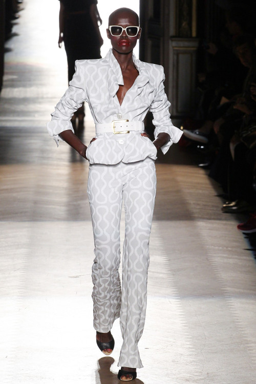Vivienne Westwood Spring 2015, Black Fashion Models