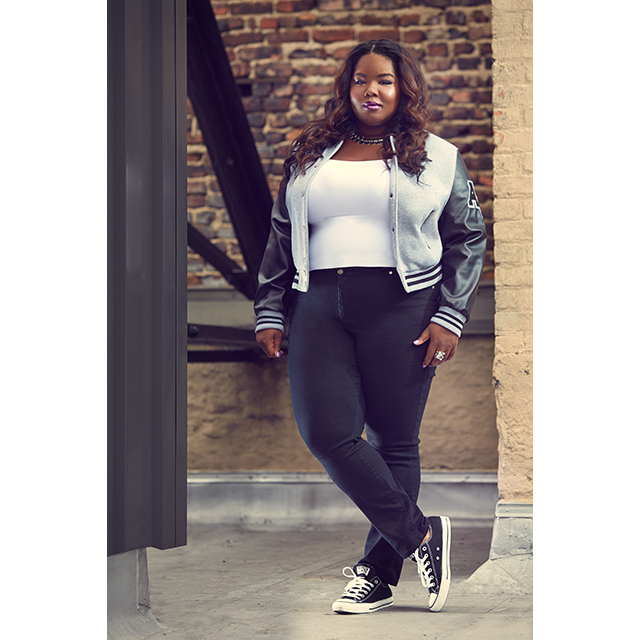 katalog kort tusind Plus Size Black Women Bloggers – SUPERSELECTED – Black Fashion Magazine Black  Models Black Contemporary Artists Art Black Musicians
