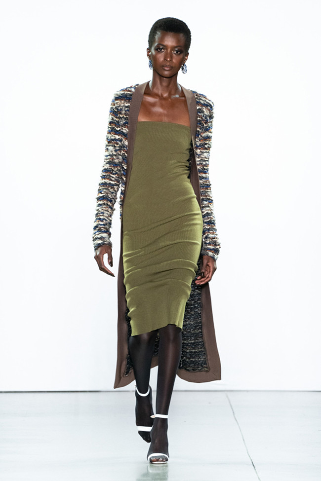 On the Runway. LaQuan Smith Fall 2019. – SUPERSELECTED – Black Fashion ...